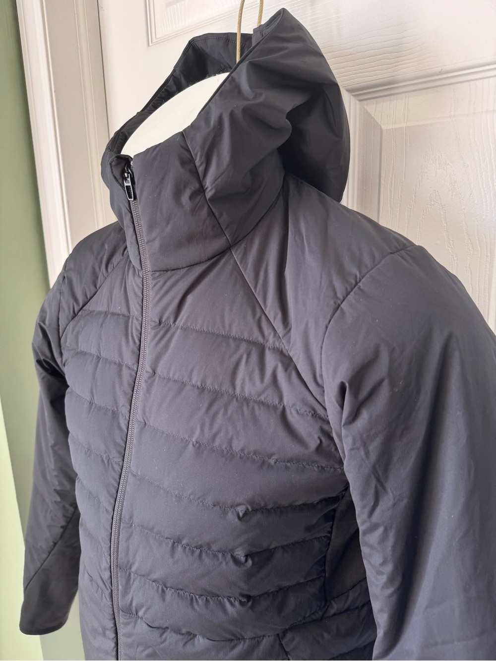 Mens Lululemon Down For It All Hoodie Size Small Like Brand New Black Jacket - Picture 6 of 16